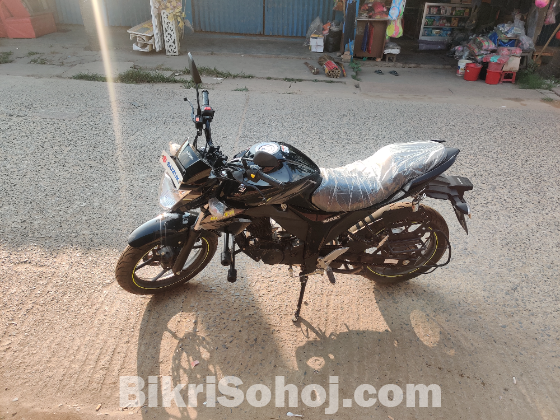 Suzuki Gixxer Monotone